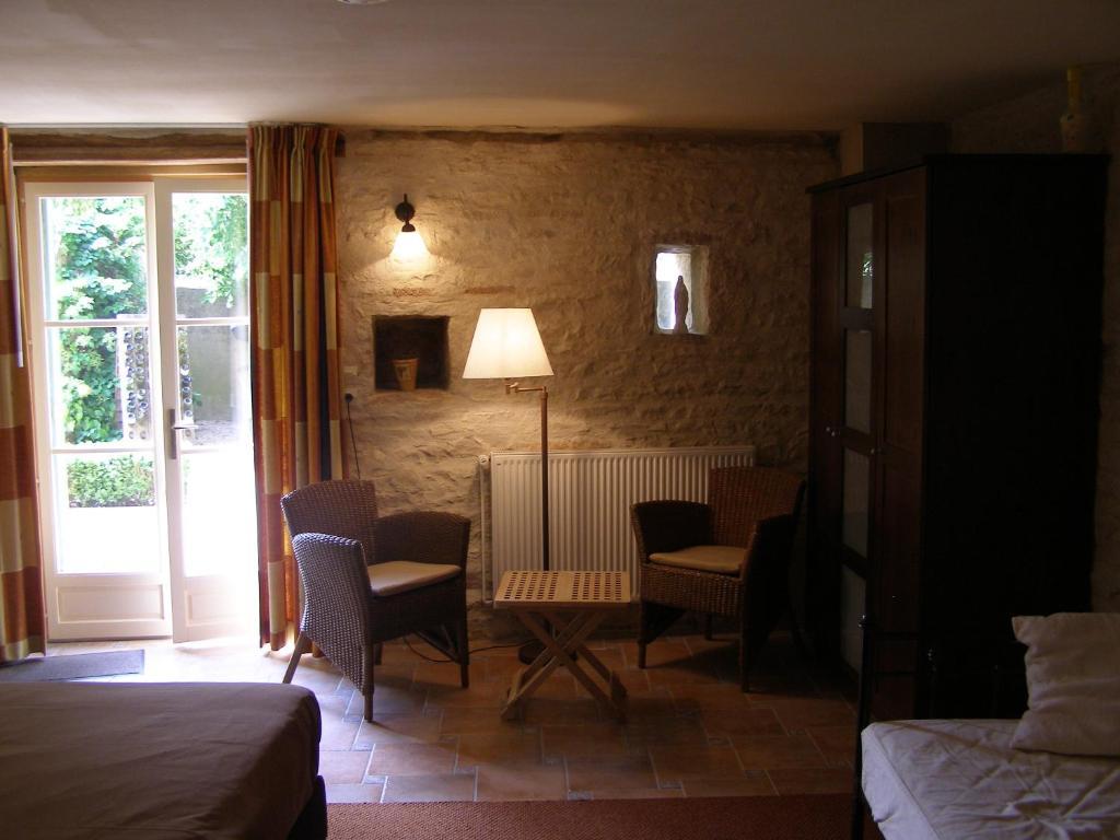 Charme Hotel La Dominotte Demigny Rum bild