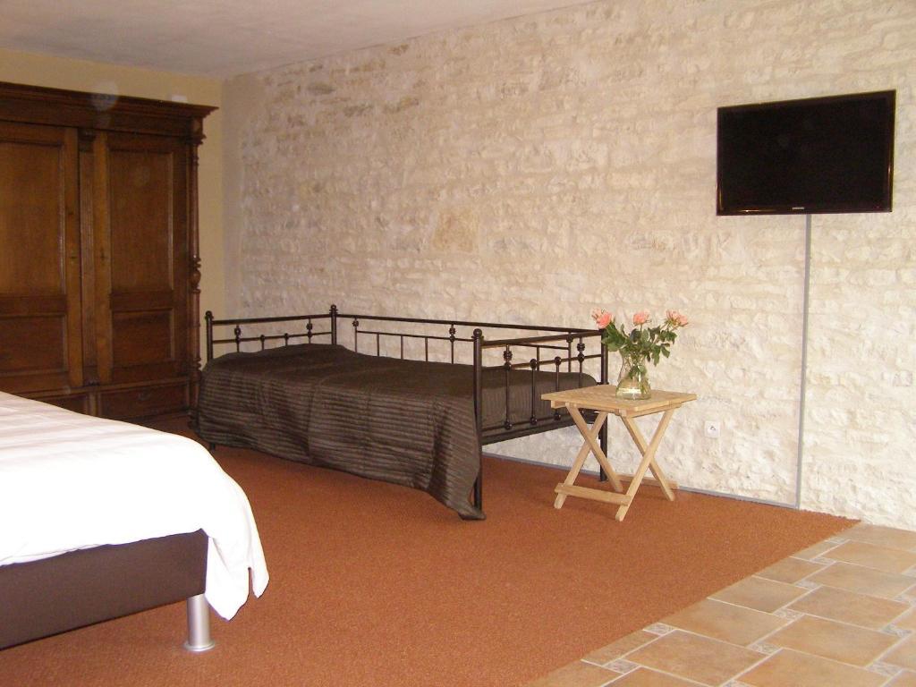 Charme Hotel La Dominotte Demigny Rum bild